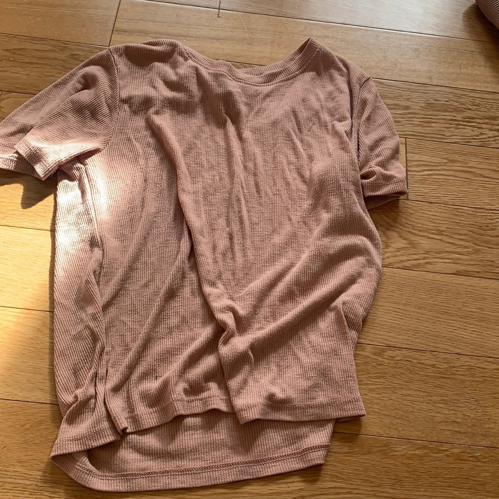 Forever 21 short sleeve crop top